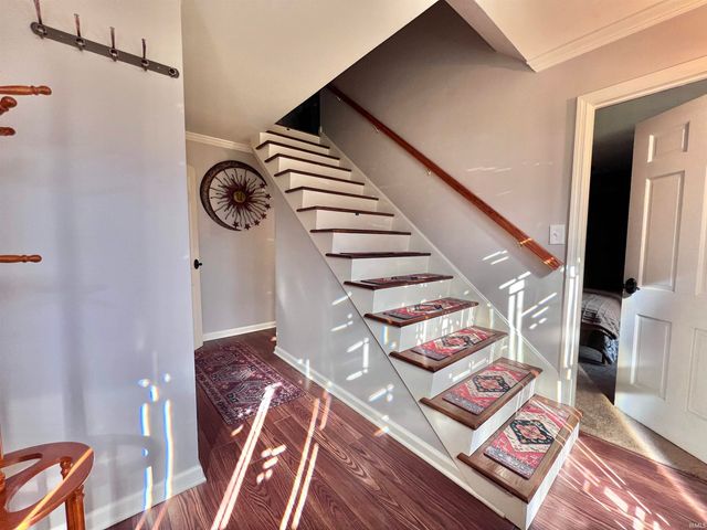 712 Maple Lane, Newburgh, IN 47630