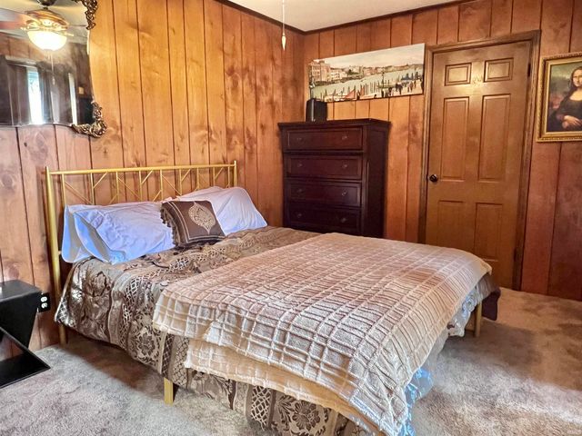 712 Maple Lane, Newburgh, IN 47630