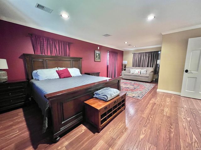 712 Maple Lane, Newburgh, IN 47630