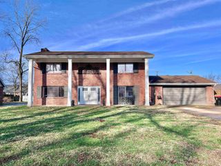 712 Maple Lane, Newburgh, IN 47630