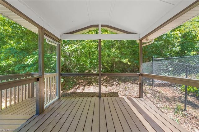 5404 Pine Level Drive, Browns Summit, NC 27214