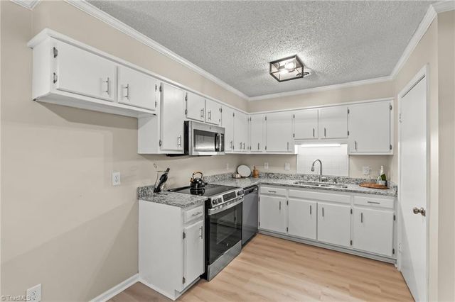 5404 Pine Level Drive, Browns Summit, NC 27214