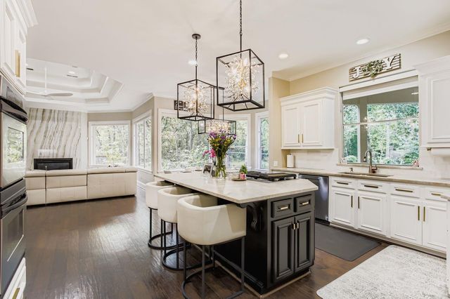 31 Glenleigh Place, The Woodlands, TX 77381