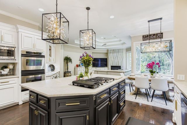 31 Glenleigh Place, The Woodlands, TX 77381