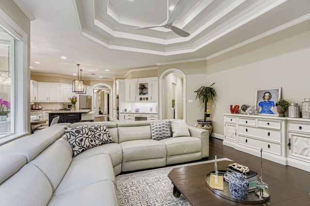 31 Glenleigh Place, The Woodlands, TX 77381