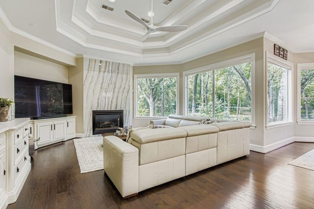 31 Glenleigh Place, The Woodlands, TX 77381