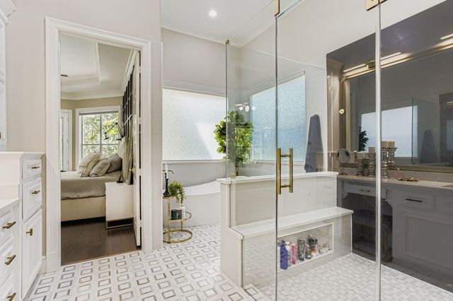 31 Glenleigh Place, The Woodlands, TX 77381