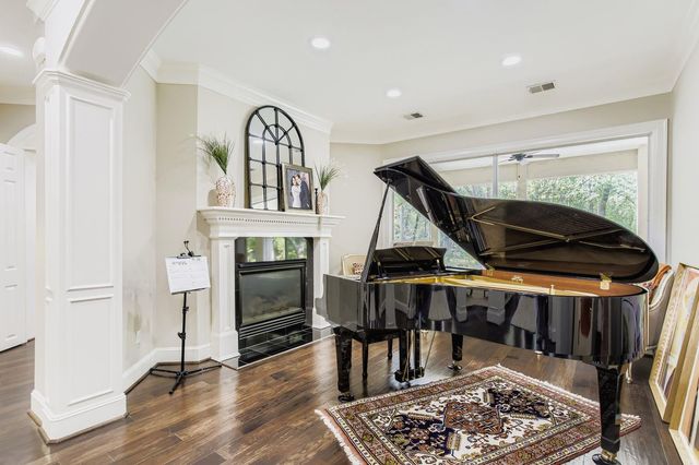 31 Glenleigh Place, The Woodlands, TX 77381