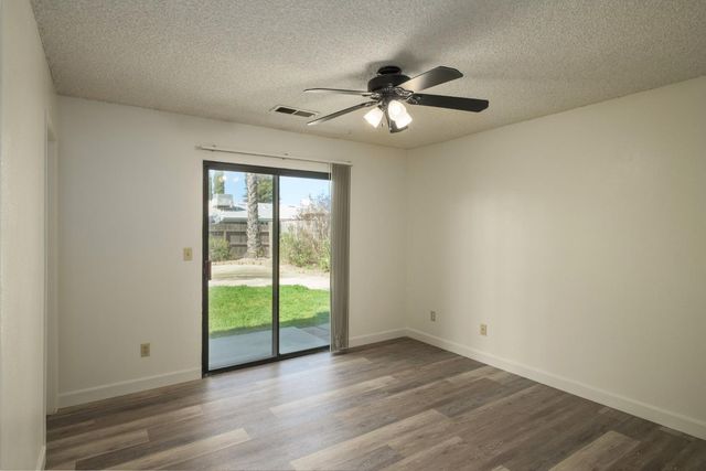 3110 Ezie, Clovis, CA 93611