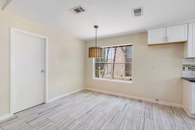 12106 Gray Oak Place, The Woodlands, TX 77380