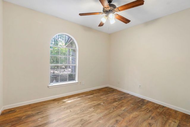 12106 Gray Oak Place, The Woodlands, TX 77380