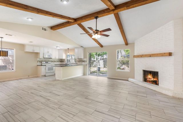 12106 Gray Oak Place, The Woodlands, TX 77380