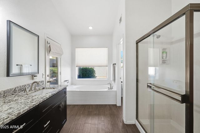 6708 E VENUE Street, Mesa, AZ 85215