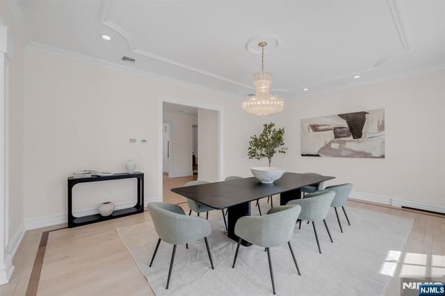 11 Alford Drive, Saddle River, NJ 07458