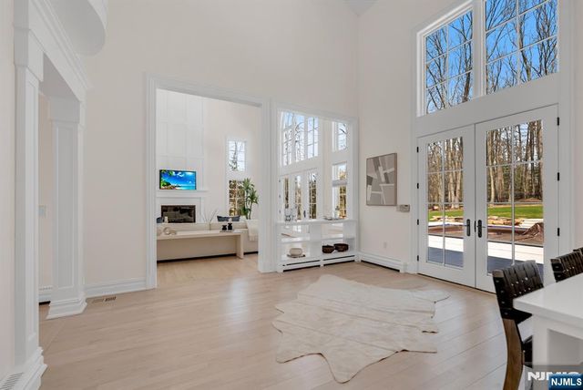 11 Alford Drive, Saddle River, NJ 07458