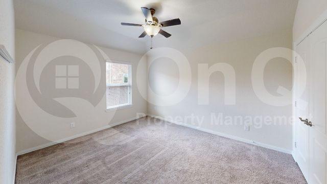 211 Copper Canyon Drive, Lewisville, TX 75067