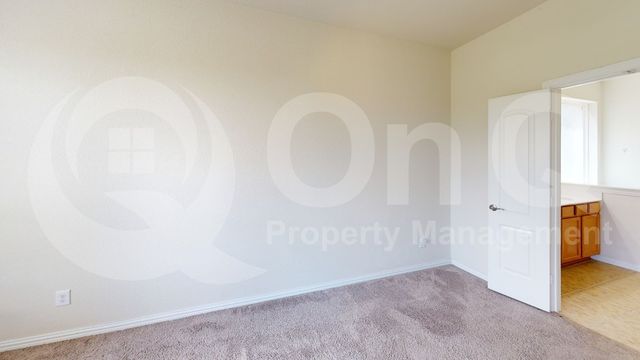 211 Copper Canyon Drive, Lewisville, TX 75067