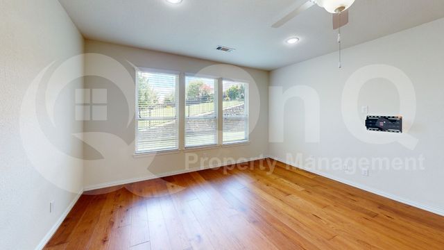 211 Copper Canyon Drive, Lewisville, TX 75067