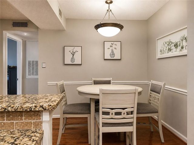 3075 Chastain Park Court NE, Atlanta, GA 30342