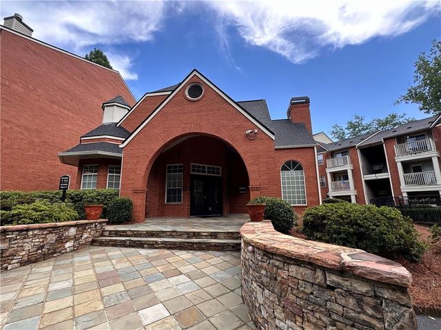 3075 Chastain Park Court NE, Atlanta, GA 30342