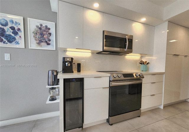 2751 S Ocean Dr 1406S, Hollywood, FL 33019