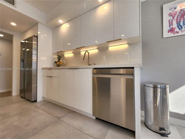 2751 S Ocean Dr 1406S, Hollywood, FL 33019
