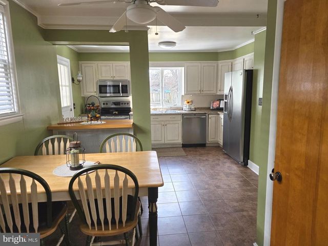 423 S POTOMAC ST, Waynesboro, PA 17268