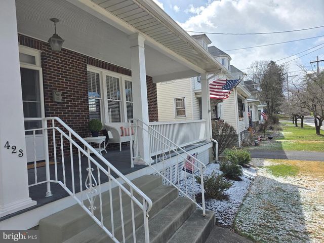 423 S POTOMAC ST, Waynesboro, PA 17268