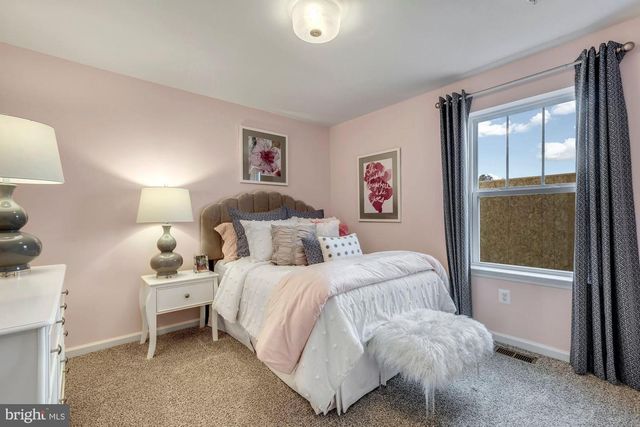 4004 MILNER RD, Nottingham, MD 21236