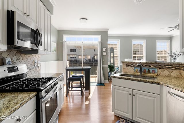 14 Osprey Lane, Bayville, NJ 08721