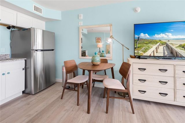 800 Sandcastle Dr 111, Port Aransas, TX 78373