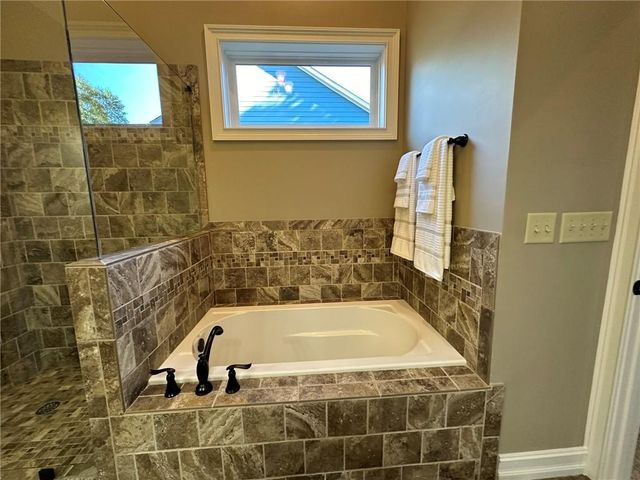 3397 Holly Glen Drive, Dacula, GA 30019