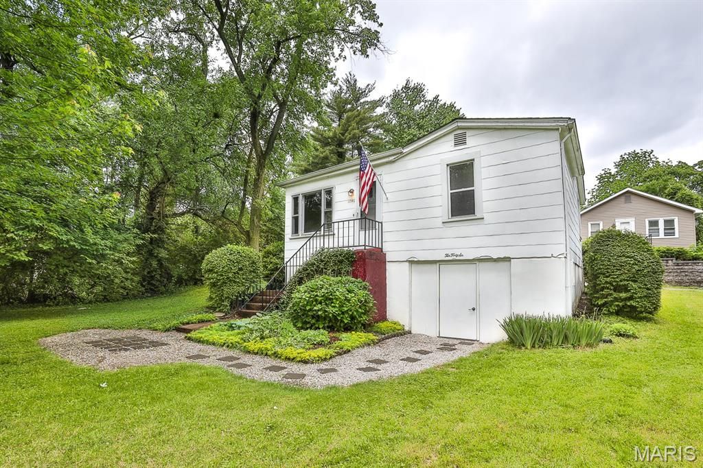 1046 Marshall Avenue, St Louis, MO 63119