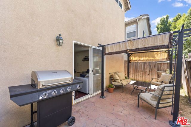8554 Burnet Avenue 125, North Hills (los Angeles), CA 91343