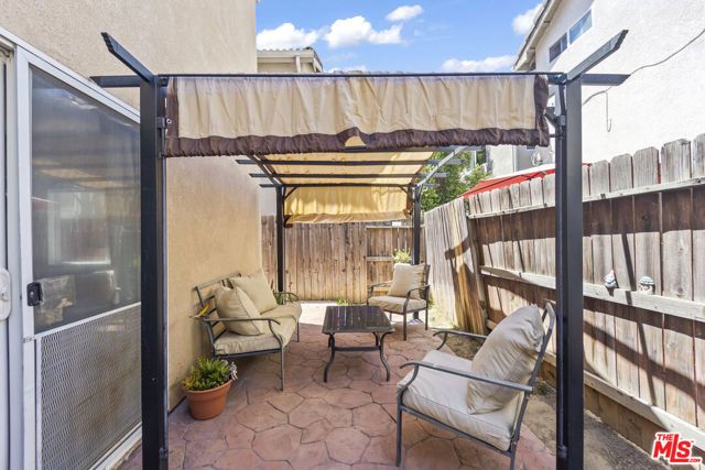8554 Burnet Avenue 125, North Hills (los Angeles), CA 91343