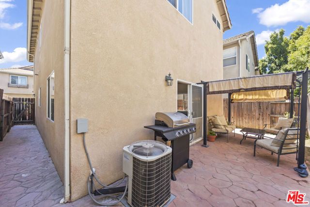 8554 Burnet Avenue 125, North Hills (los Angeles), CA 91343