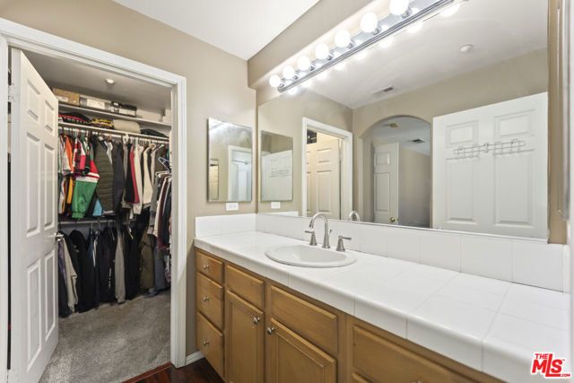 8554 Burnet Avenue 125, North Hills (los Angeles), CA 91343