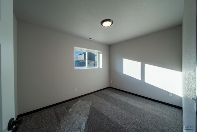 193 DORCHESTER AVE, Box Elder, SD 57719