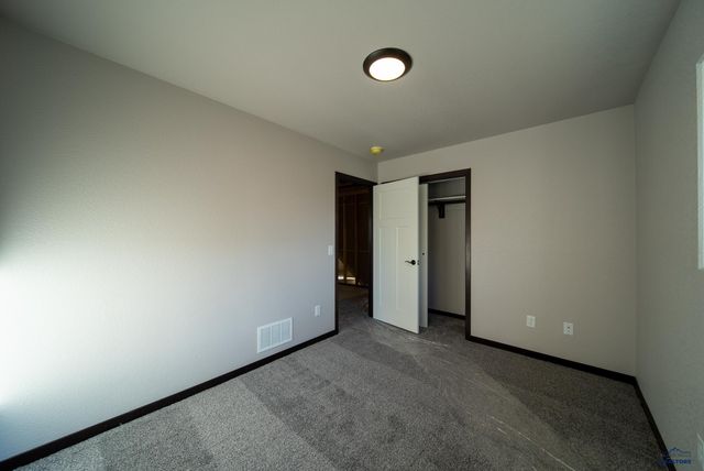 193 DORCHESTER AVE, Box Elder, SD 57719