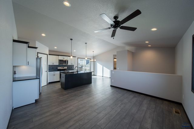 193 DORCHESTER AVE, Box Elder, SD 57719