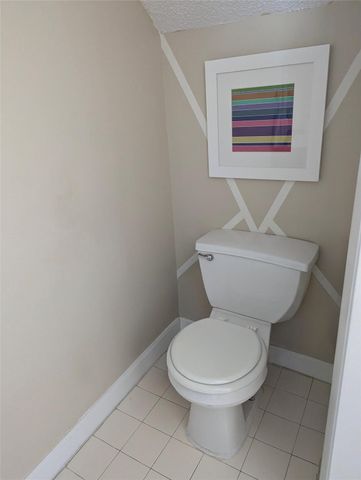 158 E Riviera Circle 158, Weston, FL 33326