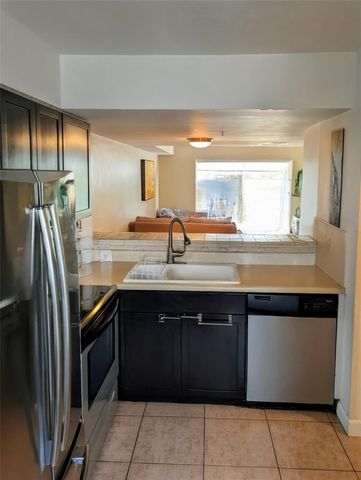 158 E Riviera Circle 158, Weston, FL 33326