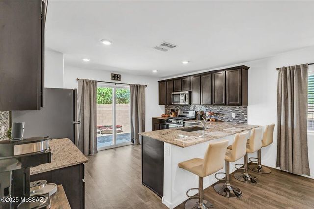 12855 N Ong Drive, Marana, AZ 85653