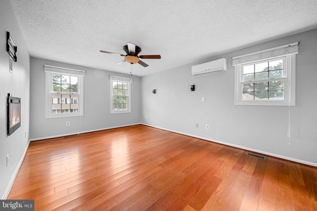 103 S CAMERON ST S, Sterling, VA 20164