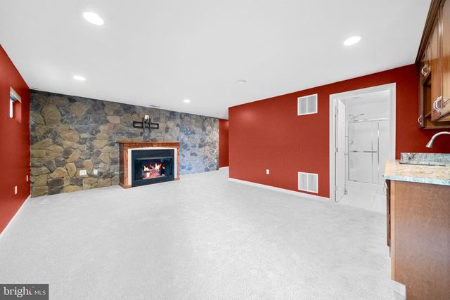 103 S CAMERON ST S, Sterling, VA 20164