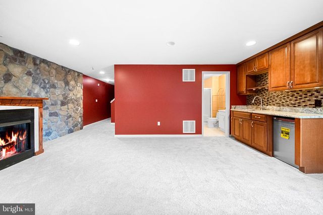 103 S CAMERON ST S, Sterling, VA 20164