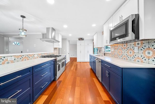 103 S CAMERON ST S, Sterling, VA 20164