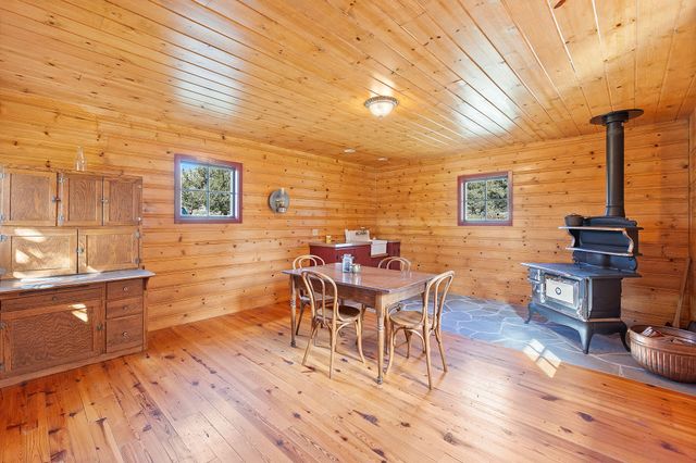 11251 NE HWY 97, Madras, OR 97741