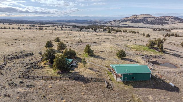 11251 NE HWY 97, Madras, OR 97741