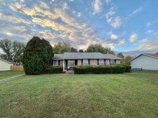 3702 Trenton Rd, Clarksville, TN 37040